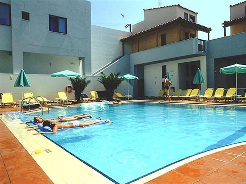 Flisvos Beach (Adults Only) Apartment Rethymno  ภายนอก รูปภาพ